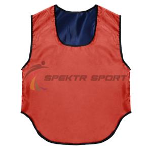 Купить Манишка футбольная двусторонняя Spektr Sport красно-синяя р. 36-40 в Истре 